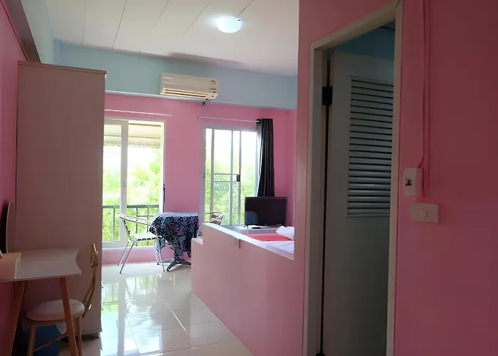 Hotel Oyo 75429 - 101 Place Navanakorn Bangkok