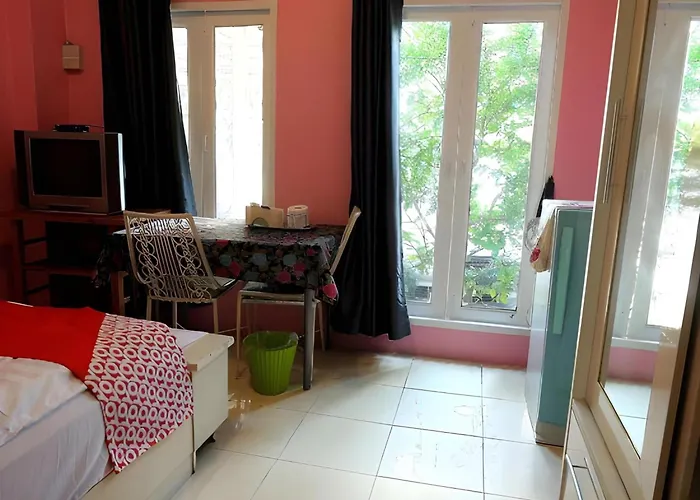 Oyo 75429 - 101 Place Navanakorn 3*