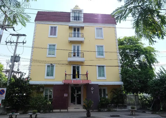 Oyo 75429 - 101 Place Navanakorn Hotel Bangkok