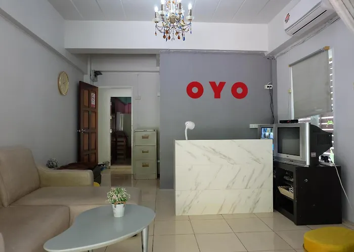 Oyo 75429 - 101 Place Navanakorn Hotel 3*